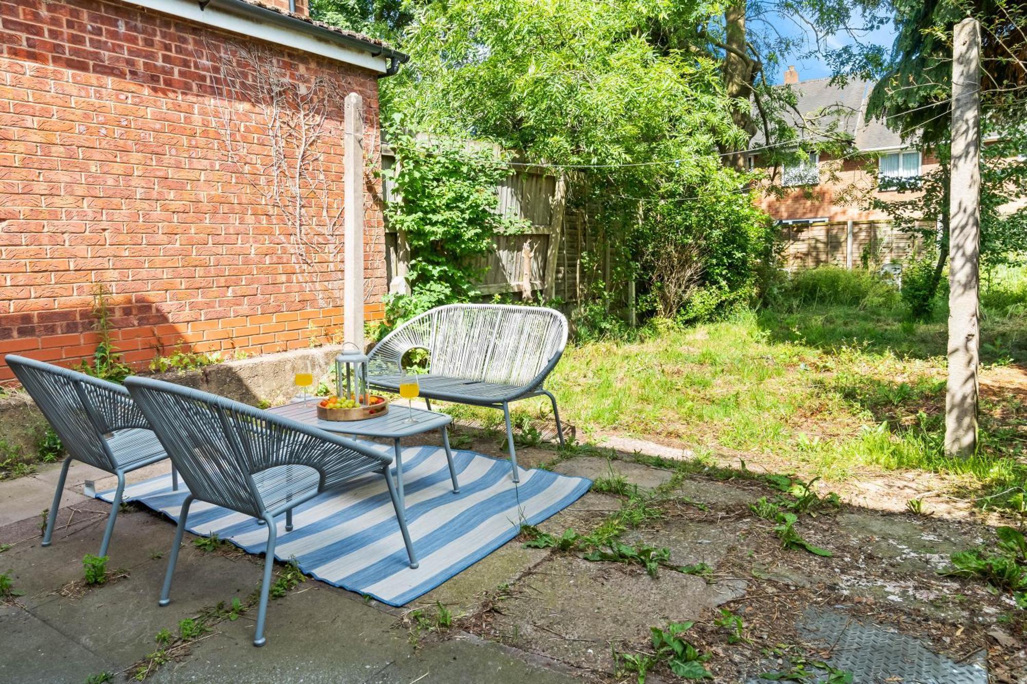 Three Bedroom House - Parking & Garden - Netflix - Wifi - Great Location - 215R Birmingham Luaran gambar